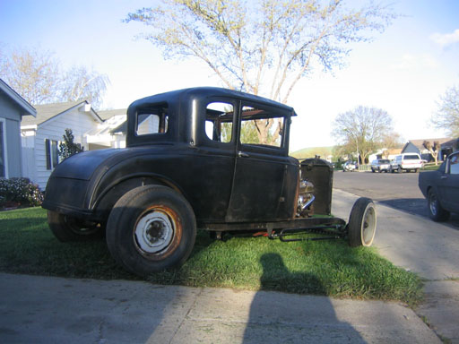 That's a Hot Rod! Look at that stance!!