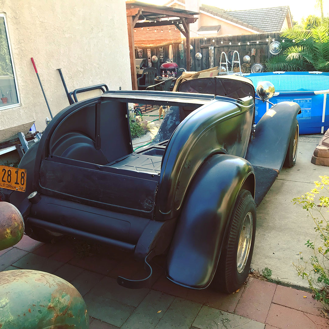 1932 ford roadster - full fenders 32 ford hot rod