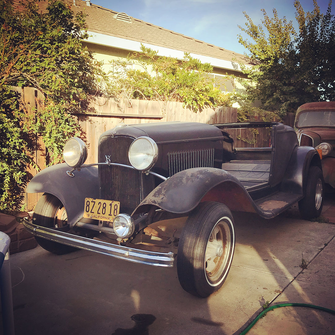 1932 ford roadster - full fenders 32 ford hot rod